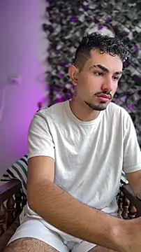 Snapshot of juancho_hairy chatting on March 19, 4:55 pm juancho hairy online show from March 19, 4:55 pm