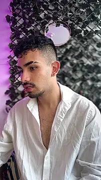 Snapshot of juancho_hairy chatting on March 20, 5:07 pm juancho hairy online show from March 20, 5:07 pm