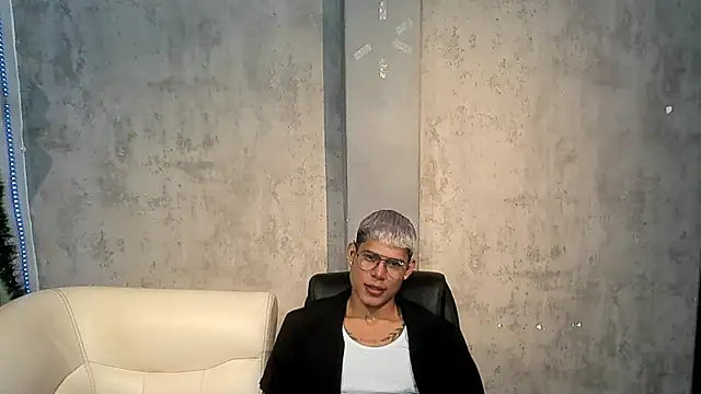 oruz stud online show from January 7, 1:35 pm