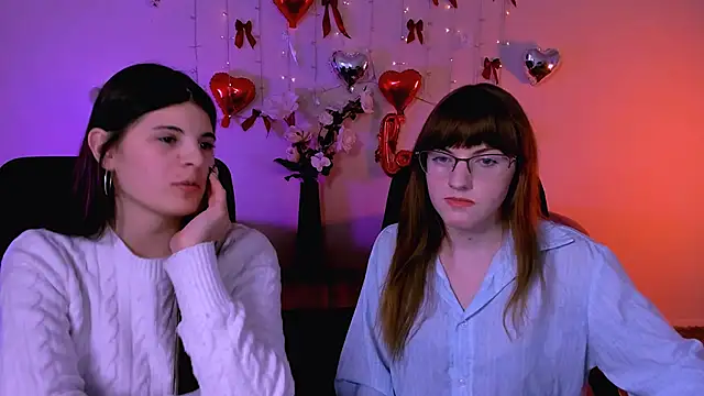 Snapshot of lizzie_boom_ chatting on February 13, 8:05 pm lizzie boom online show from February 13, 8:05 pm