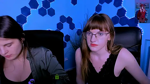 lizzie boom  online show from March 5, 12:39 am