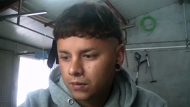 Sickbooy69 online show from May 3, 9:37 am