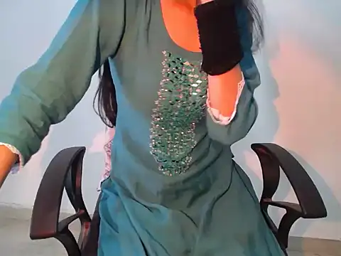 Farhana beautyfull online show from March 21, 8:19 am