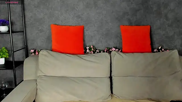 Lilith Wholsh online show from February 9, 9:46 am