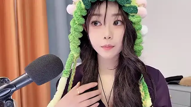 smalldaisy online show from February 3, 6:40 am