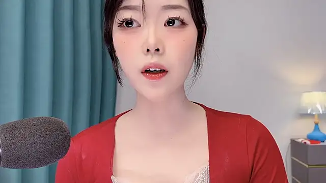 smalldaisy online show from May 8, 2:28 am