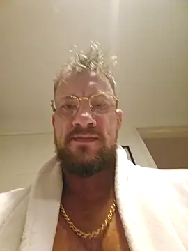 BigDhornyboi2026 online show from December 23, 2:20 am