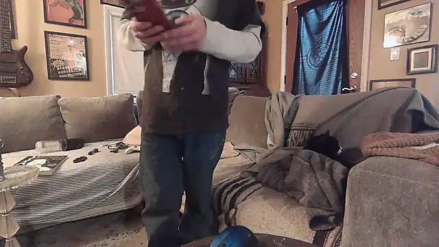 Snapshot of Gr4tefulCock chatting on February 5, 9:18 pm Gr4tefulCock online show from February 5, 9:18 pm