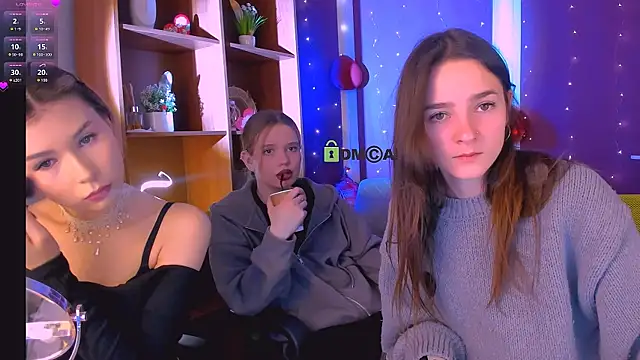 Snapshot of lole_ti chatting on February 21, 7:26 pm lole ti online show from February 21, 7:26 pm