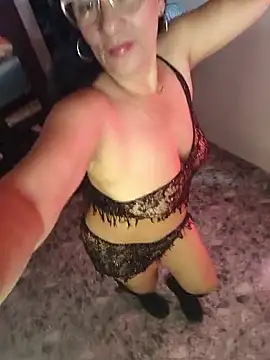 KiaraFoster online show from May 16, 3:11 pm