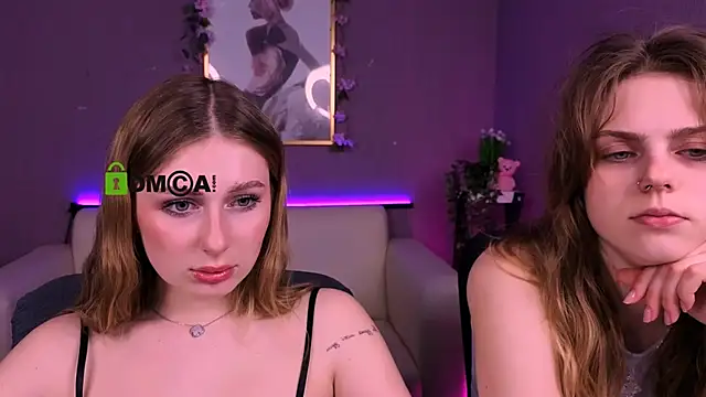 Snapshot of naya_may chatting on March 5, 12:17 am naya may online show from March 5, 12:17 am