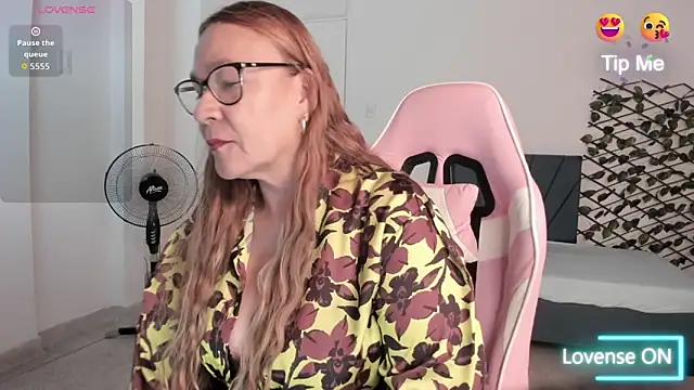 MS  samantha online show from January 19, 11:58 am