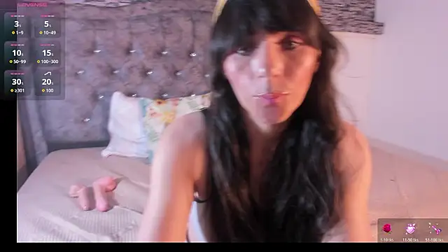 Snapshot of cloe_brown1 chatting on March 14, 7:08 pm cloe brown1 online show from March 14, 7:08 pm