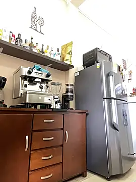 Snapshot of ateneacute chatting on March 31, 1:11 pm ateneacute online show from March 31, 1:11 pm