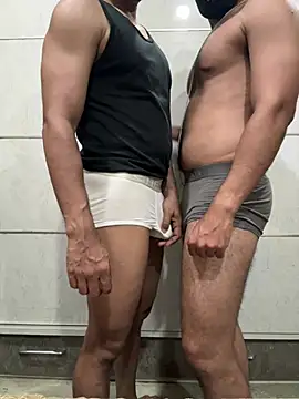 The AlphaDuo online show from May 3, 5:30 pm