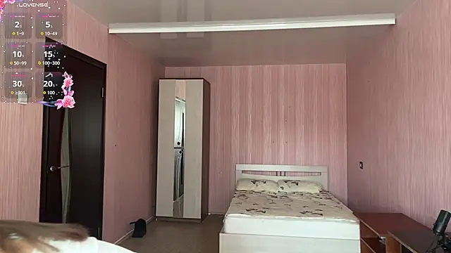 Snapshot of NeidaGowing chatting on March 20, 7:46 am NeidaGowing online show from March 20, 7:46 am