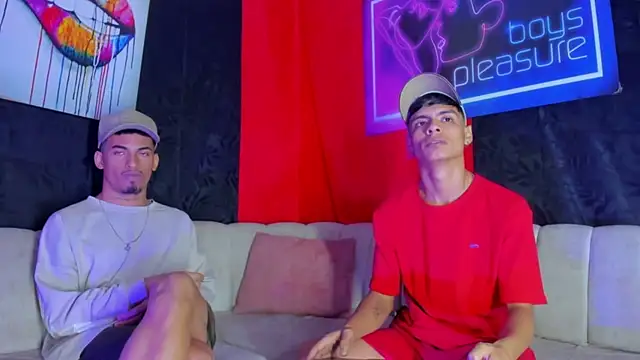 BrownieLoverss online show from January 13, 2:39 am