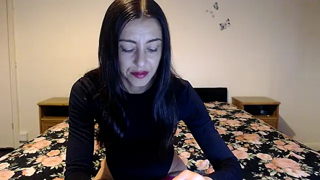Stella John online show from May 13, 6:00 am