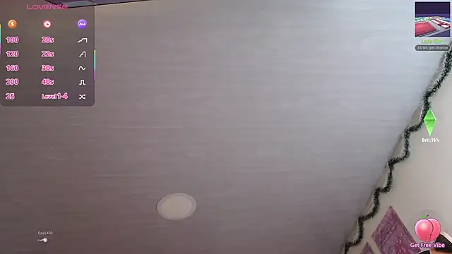 Snapshot of violett_brown9 chatting on April 14, 4:51 am violett brown9 online show from April 14, 4:51 am