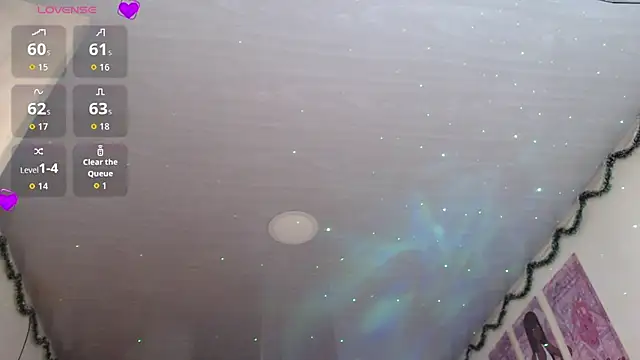 Snapshot of violett_brown9 chatting on May 3, 5:24 am violett brown9 online show from May 3, 5:24 am