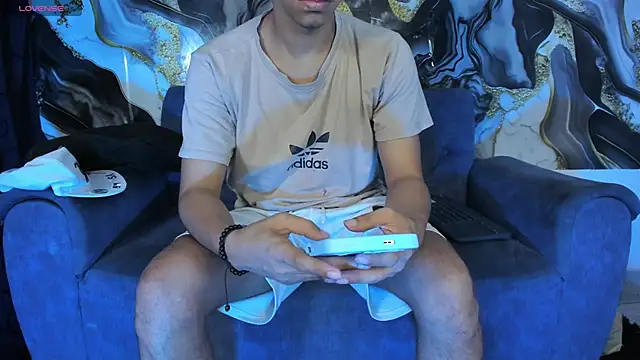 Victor LatinBoy online show from May 15, 11:06 am