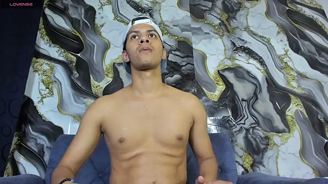 Victor LatinBoy online show from May 18, 4:07 am
