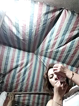 Lucky cutee online show from January 7, 11:29 pm