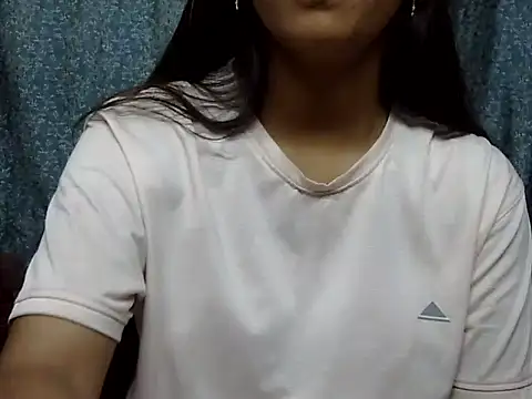 cute Dirty Diva online show from May 6, 2:40 am