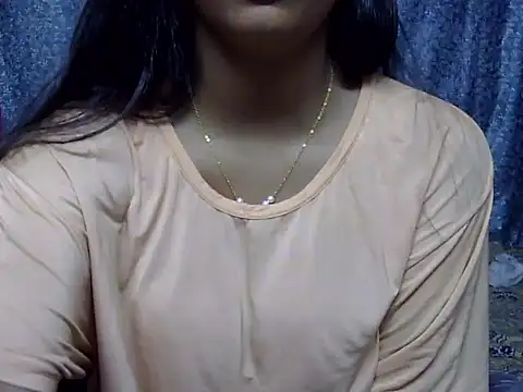 cute Dirty Diva online show from May 6, 3:17 pm