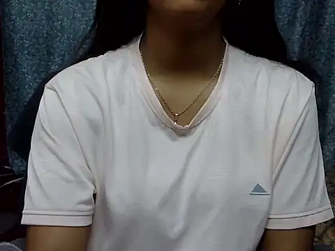cute Dirty Diva online show from May 11, 1:00 am