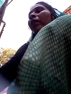 Rakhi cut online show from April 1, 1:06 am