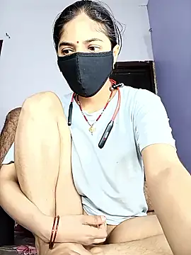 Snapshot of Curvy_Kavya chatting on January 16, 1:37 pm Curvy Kavya online show from January 16, 1:37 pm