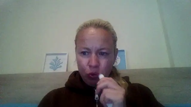 jennyblondeuk online show from May 3, 6:25 pm