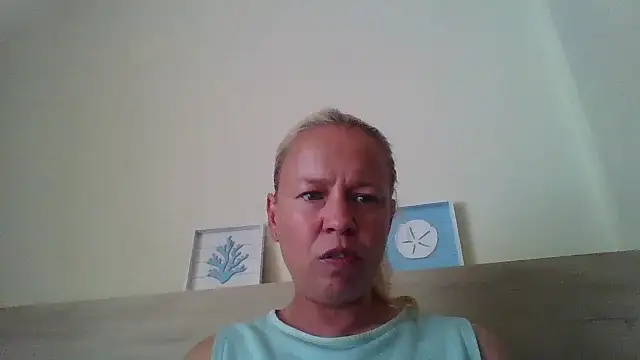 jennyblondeuk online show from May 12, 2:36 pm