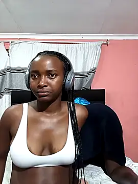 Snapshot of ShyNaughtyBabe chatting on January 7, 11:18 pm ShyNaughtyBabe online show from January 7, 11:18 pm