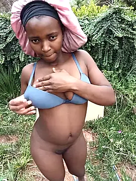 Snapshot of ShyNaughtyBabe chatting on March 31, 1:11 pm ShyNaughtyBabe online show from March 31, 1:11 pm