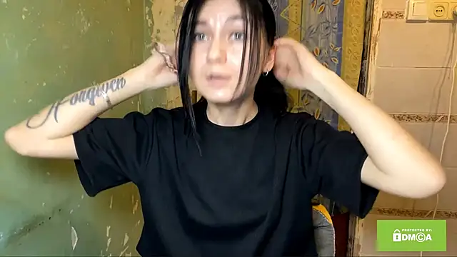 EstherKiester online show from December 22, 9:23 pm