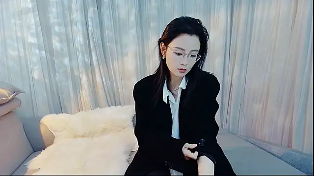 HCOCO online show from March 17, 1:14 pm