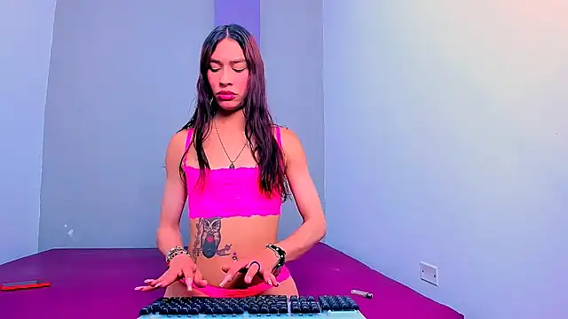 Harley Clayn online show from April 29, 4:22 pm