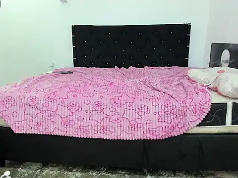 Snapshot of richblack01 chatting on March 17, 10:35 pm richblack01 online show from March 17, 10:35 pm