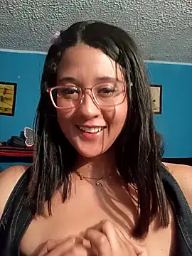 SweetDeya online show from May 8, 4:18 am