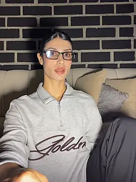 Godsfavorite19 online show from February 5, 2:05 am