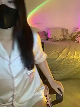Sofiababy22 online show from May 17, 3:37 am
