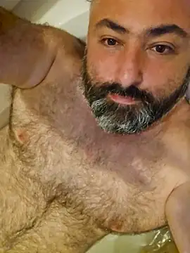 Snapshot of MacGuyver20 chatting on February 15, 7:27 am MacGuyver20 online show from February 15, 7:27 am