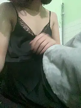 Snapshot of Mailisa_Hoa chatting on February 19, 3:30 pm Mailisa Hoa online show from February 19, 3:30 pm