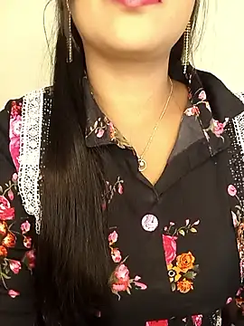 Deshi bhabhi143 online show from May 3, 6:19 am