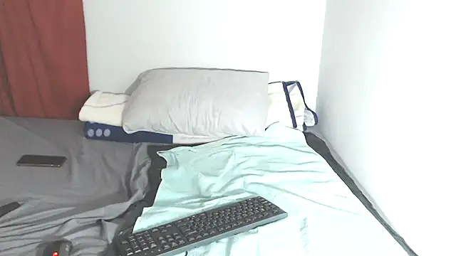 Fallenchubbie online show from May 6, 6:13 pm