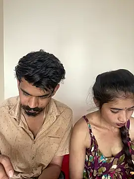 Snapshot of Jennifferrose chatting on February 20, 8:16 am Jennifferrose online show from February 20, 8:16 am