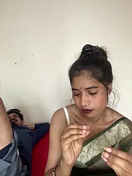 Snapshot of Jennifferrose chatting on February 21, 11:22 am Jennifferrose online show from February 21, 11:22 am