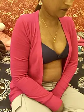 sexy-mahi  online show from January 13, 6:24 pm